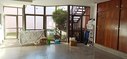 Excelente Chalet De 4 Ambientes Sobre Lote De 500m2