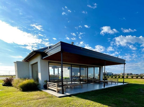 Lote La Venta En Barrio Santa Clara Al Sur
