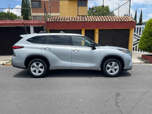 Toyota Highlander 3.5 Le At