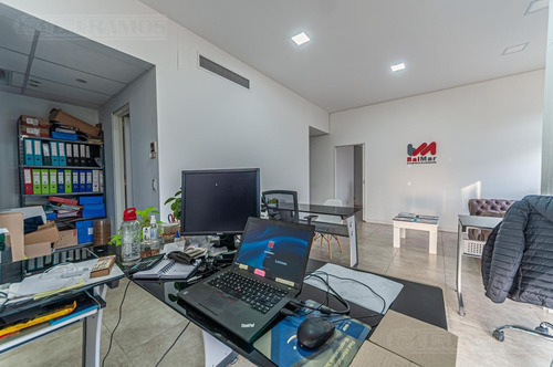 Imagen 11 de 18 de Lj Ramos | Oficina 62m C/ Sala De Reunión Y Kitchenette| Edificio Vohe Km 46, Pilar
