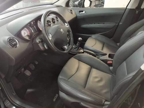 Imagen 10 de 16 de Peugeot 408 Feline 6mt 1.6 Hdi 2016