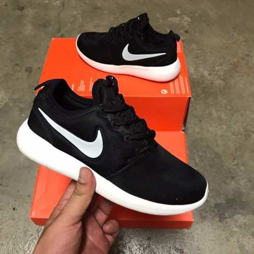 Tenis Zapatillas Nike Roshe Two Negra Blanca Mujer Envio Gr | Mercado Libre