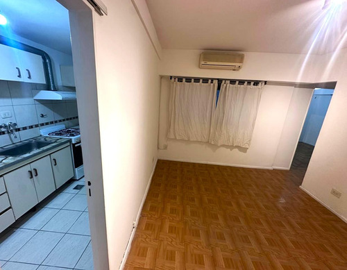 Departamento De 3 Ambientes Lateral En Pleno Villa Crespo