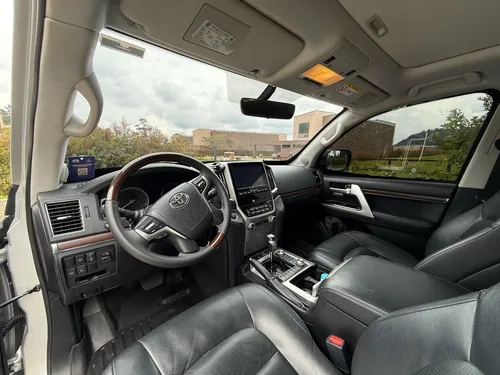 Toyota Land Cruiser 4.5 Imperial Fl Lc200 Diésel