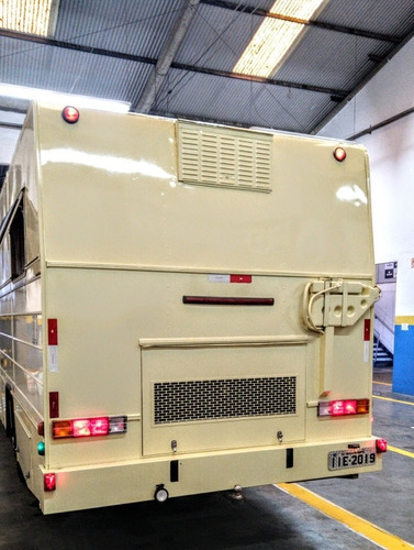 Ford F4000
