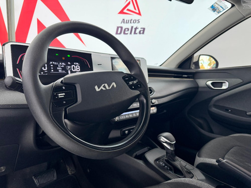 Kia K3 1.6 L Sedan At