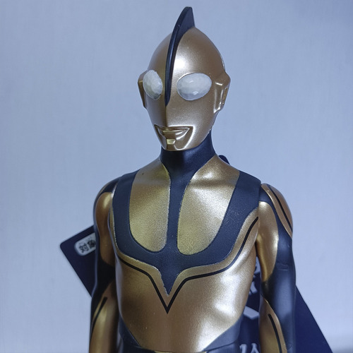 Figura Mega Movie Monster Series Ultraman: Zorphy Thin (Usado)