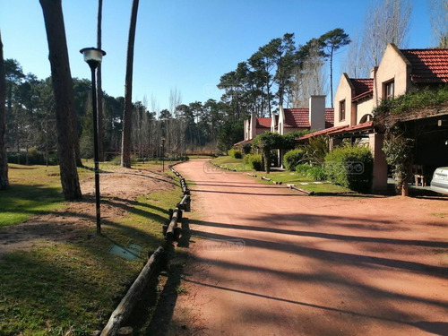 Imagen 2 de 25 de Parque Pinares Barrio Cerrado Privado Casa Chalet 2 Dormitorios Piscina Venta Pinares Playa Mansa Punta Del Este