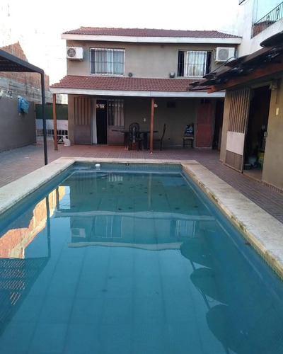 Casa  En Venta Ubicado En Berazategui Oeste, Berazategui, G.b.a. Zona Sur