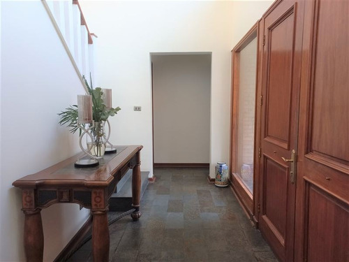 Imagen 3 de 22 de Venta Casa Grandes Espacios San Carlos De Apoquindo 5d 4b