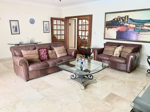 Casa En Venta En Cerros De Altos De Arroyo Hondo Lll De 4 Habitaciones