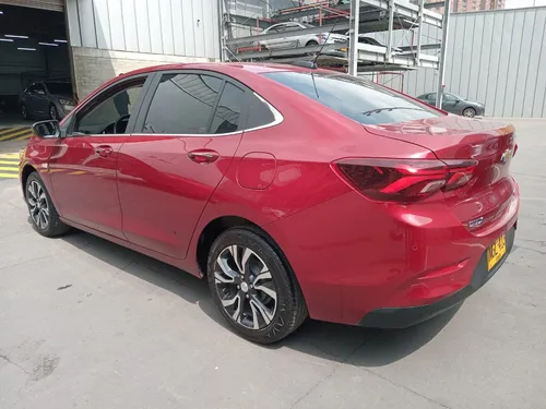 Chevrolet Onix 1.0T Premier Sedan At