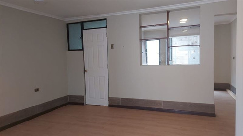 Imagen 2 de 12 de Casa En Venta De 3 Dorm. En Antofagasta