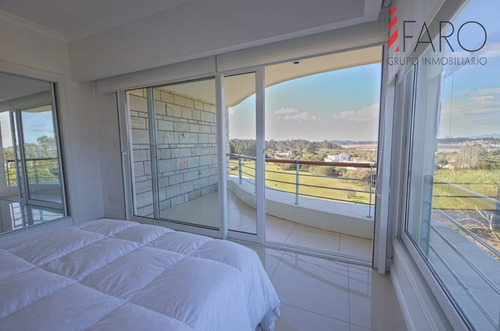 Venta Apartamento 4 Dormitorios Veramansa