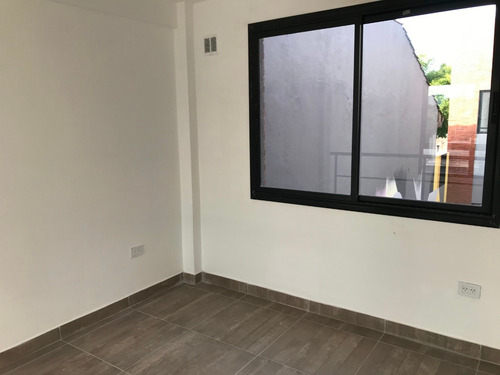 Imagen 13 de 14 de Excelente 2 Ambientes Tipo Dúplex En Venta!