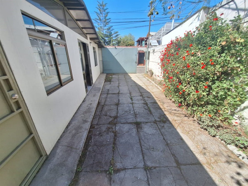 Casa En Venta De 2 Dorm. En Maipú