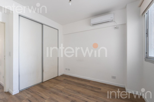 Departamento - 2 Ambientes Con Balcón Y Cochera - Colegiales - Venta
