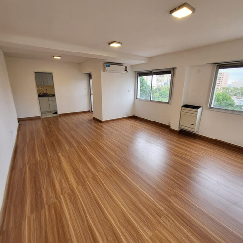 Alquiler Departamento 3 Dormitorios, En Centro De Neuquén Capital