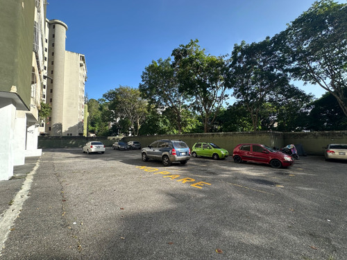 Apartamento En Venta En Lomas Del Ávila