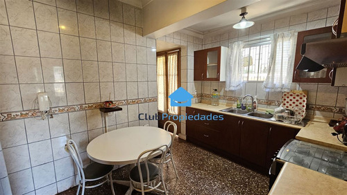 Se Vende Amplia Casa En Comuna De San Miguel,