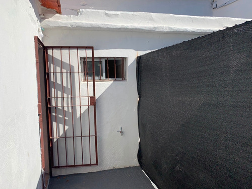 Apartamento Alquiler 1 Dormitorio Unión Al Frente Con Patio