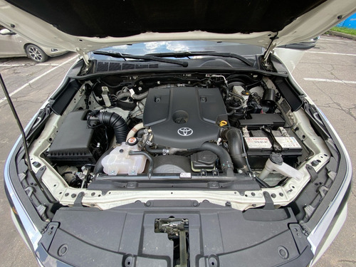 Imagen 14 de 25 de Toyota Fortuner Srv 2021