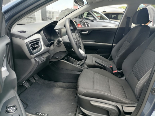 Imagen 5 de 13 de Kia Rio Hb Lx 4490