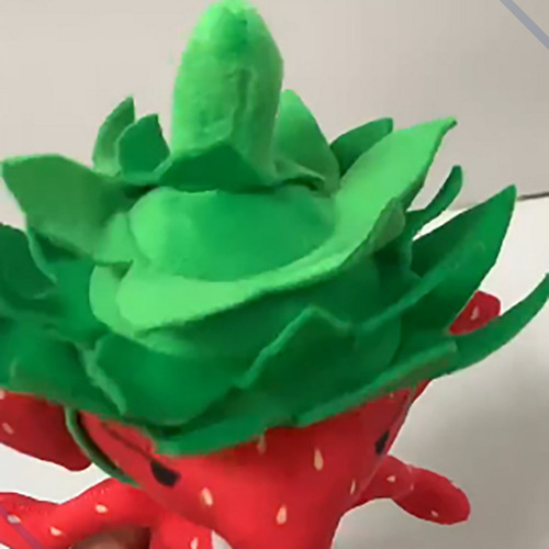 El peluche Soft Mercy Strawberry Elephant ya está en Brasil