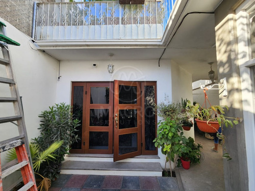 Casa En Venta En Col. Gabriel Tepepa Con Departamento Y Roof Garden