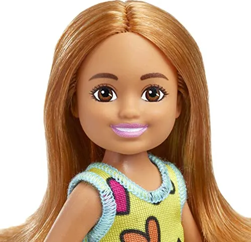 Barbie pequeña sale