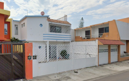 Casa En Venta Av. Paseo Floresta Pte. Floresta Veracruz/ Recuperacion Bancaria Laab2