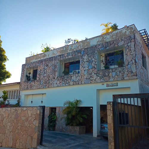 Casa En Venta En San Bernardino De 615m²