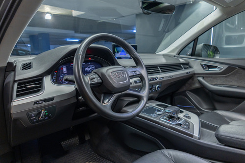 Audi Q7 Design 3.0 Tfsi At