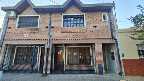 Ph Triplex 4 Ambientes Con Patio Caseros