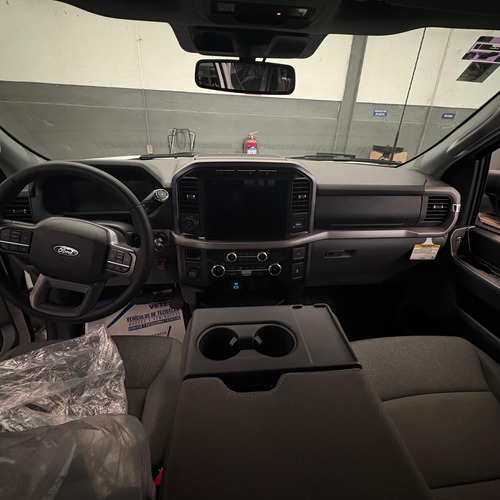 Ford F-150 5.0L Xlt Cabina Y Media V8 4X4 At