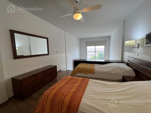 Venta De 2 Ambientes Tipo Duplex En San Telmo