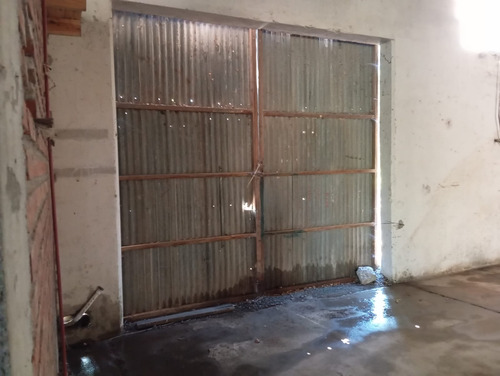 Galpón 1000 M2 C/ Ofi Y Baño - Centenario