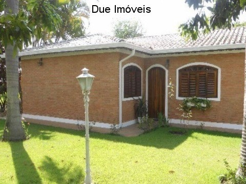 Excelente Chácara No Mosteiro De Itaici: 2.500m² De Terreno, Com Casa Principal, De Hóspede E De Caseiro. - Ch00112 - 33693602
