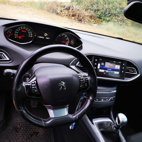 Peugeot 2008 2018 1.2t Active Pack 5p