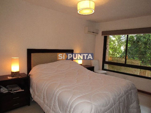 Imagen 4 de 5 de Apartamento En Alquiler Anual