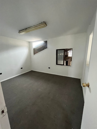 Arriendo Local Comercial Sector Céntrico Y Urbano Quillota