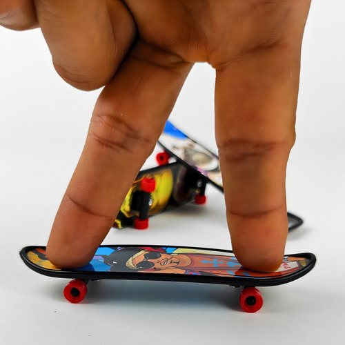 Brinquedo Skate De Dedo Radical Kit Com 3 Fingerboard