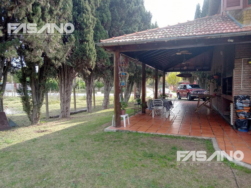 Imagen 13 de 16 de Quinta En Venta En Otamendi - Campana