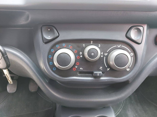 Fiat Fiorino 1.4 Mpi Furgão 8v Flex 2p Completo Sem Entrada