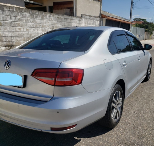 Imagem 2 de 13 de Volkswagen Jetta 2.0 8v Comfortline Ano/modelo 2015/2015