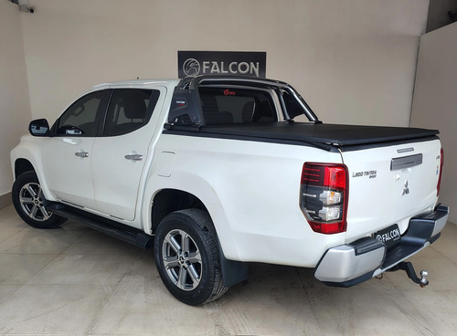 Mitsubishi L200 Triton 2.4 16V TURBO DIESEL SPORT HPE CD 4P 4X4 AUTOMÁTICO