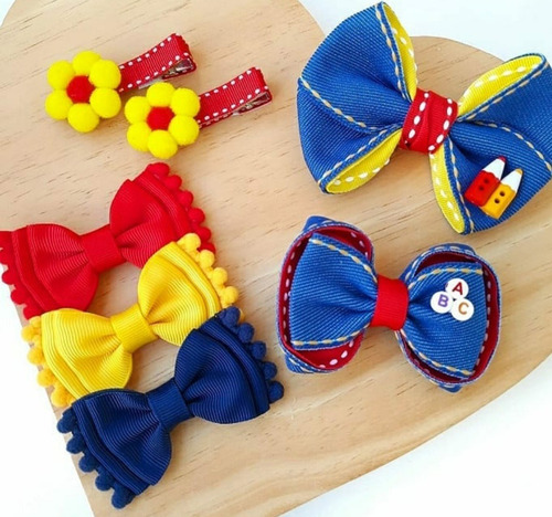 Imagem 2 de 5 de Laços, Tiaras, Pulseiras E Faixinhas Para Cabelo.