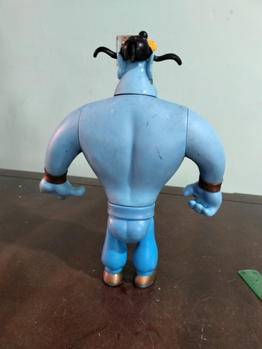 Figura De Acción Genio Aladdín Con Gorra De Goofy Vintage (Usado)