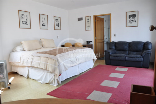 Casa En Venta En El Arrayán, Vista Insuperable Espectacular