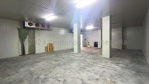 Casa Comercial En Venta En Santa Mónica 24-16876 Cs